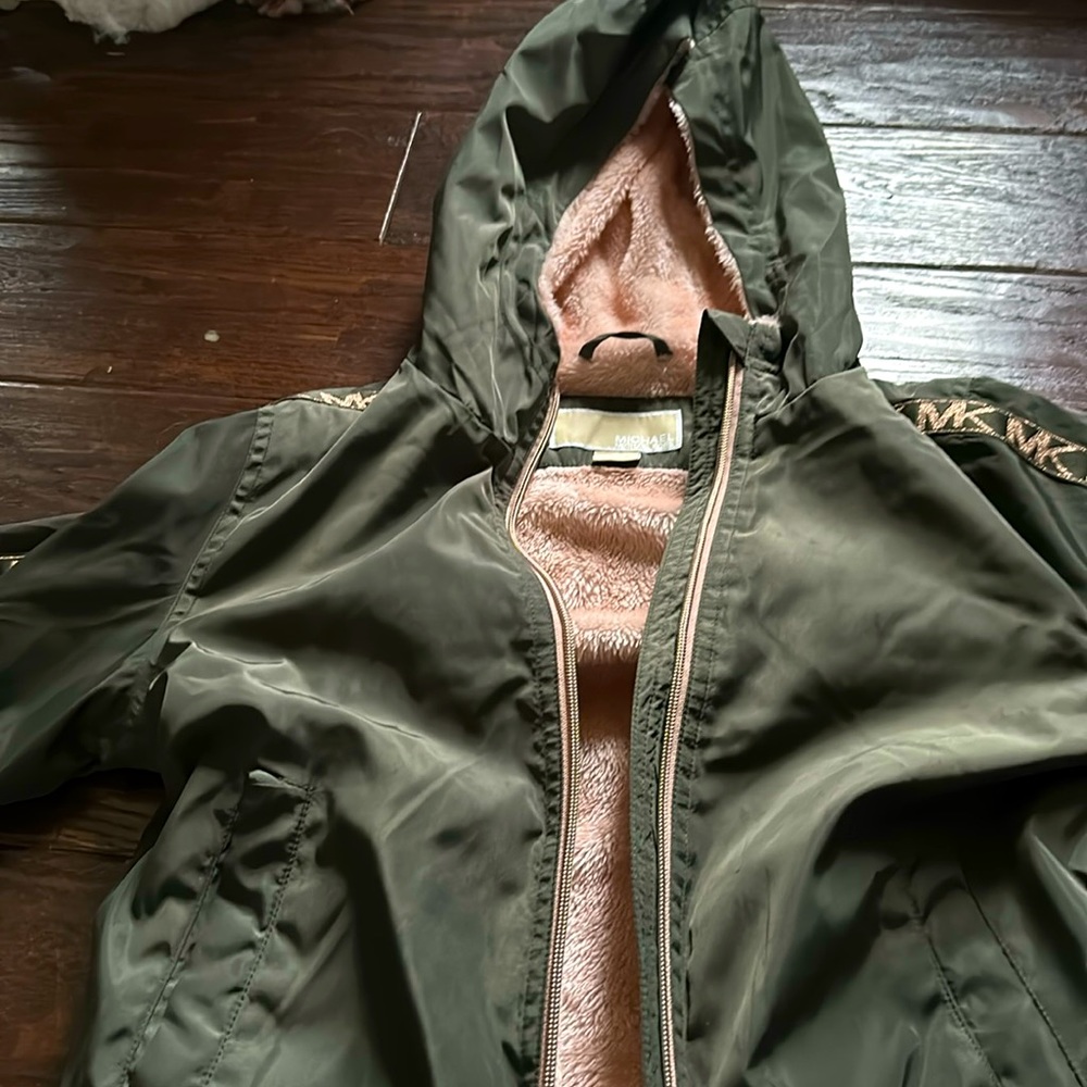 Girls size 10/12 Michael Kors lightly lined polyester jacket deep green